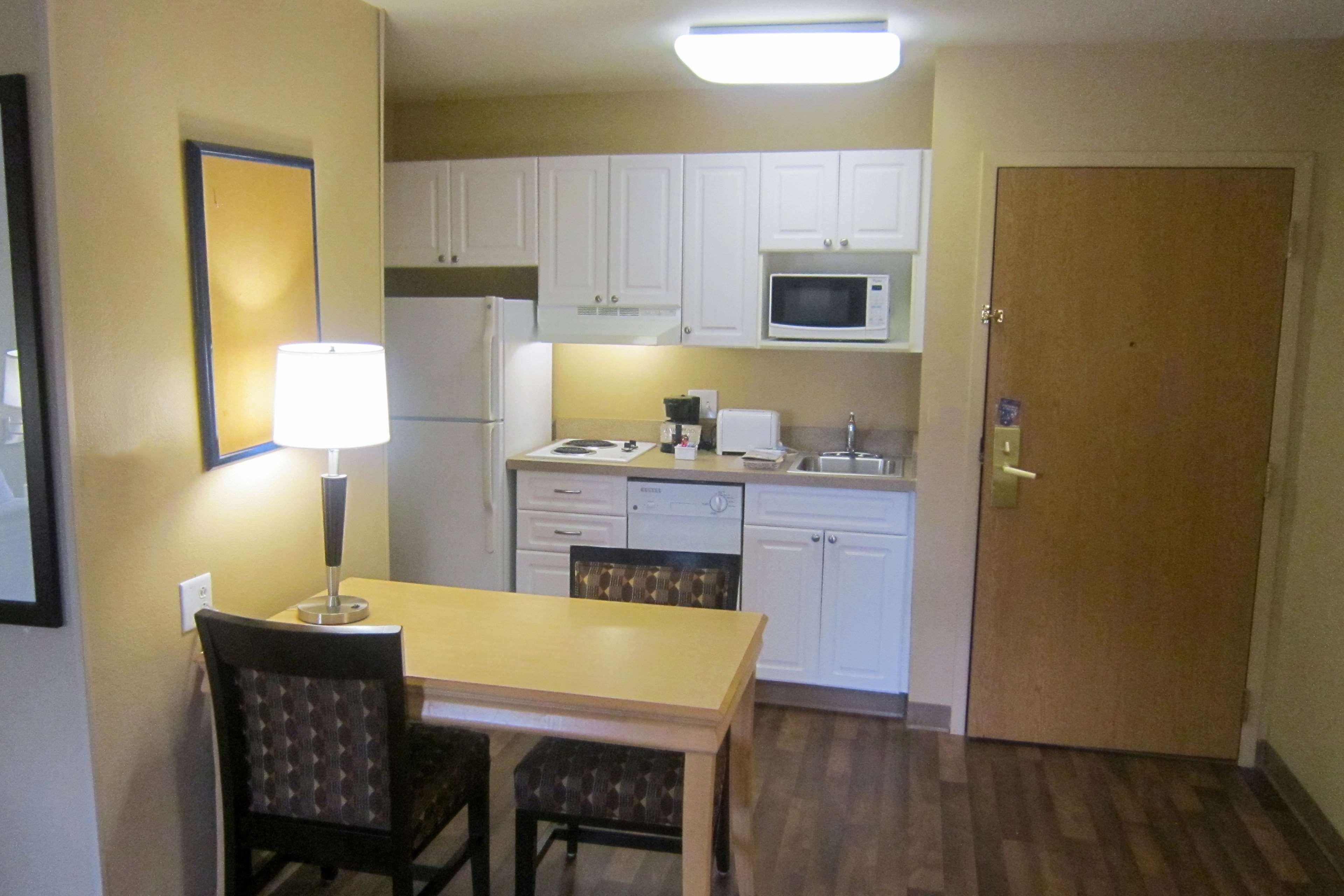 Extended Stay America Suites - Orlando - Convention Center - Universal Blvd Williamsburg Bagian luar foto