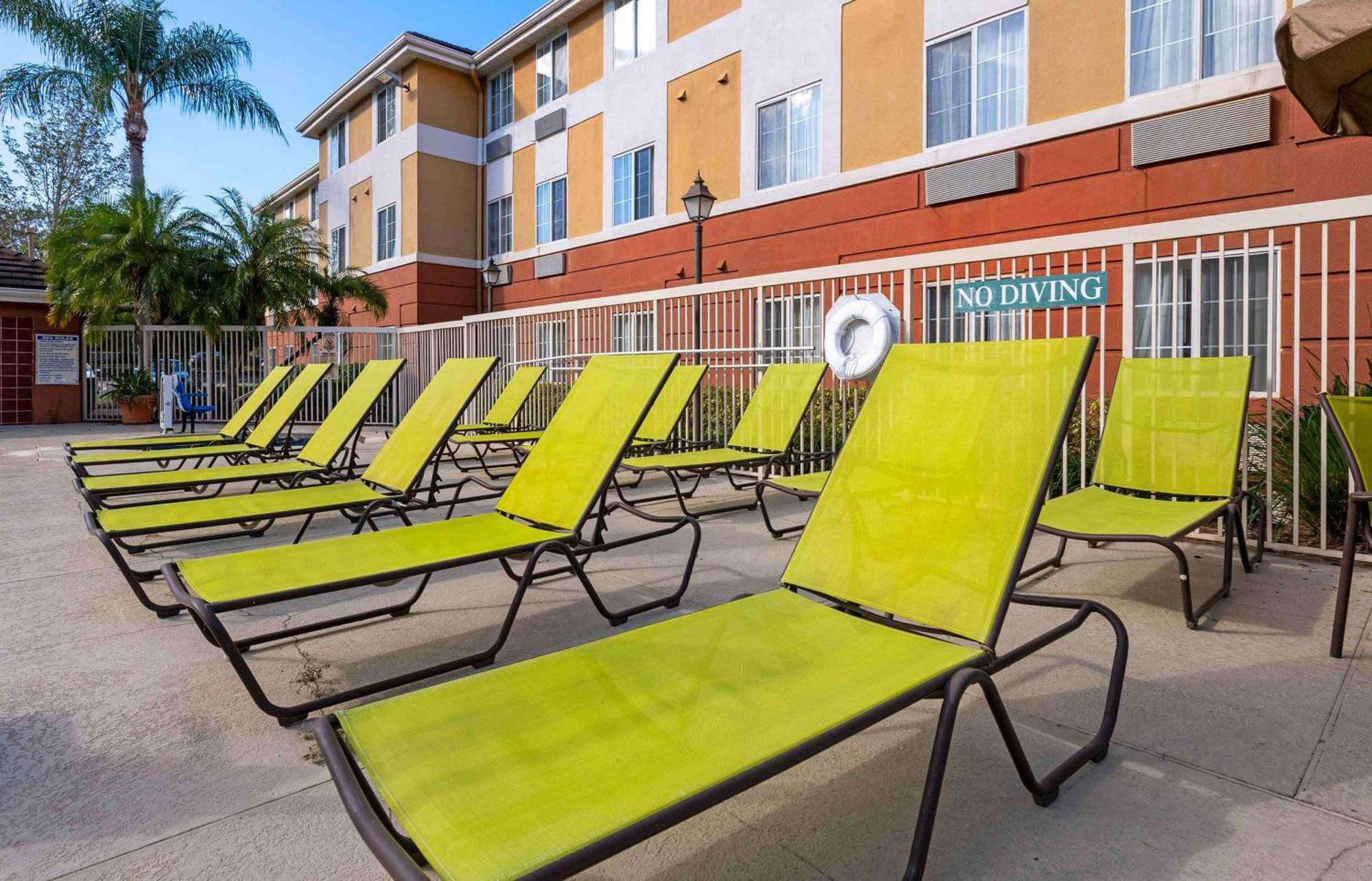 Extended Stay America Suites - Orlando - Convention Center - Universal Blvd Williamsburg Bagian luar foto