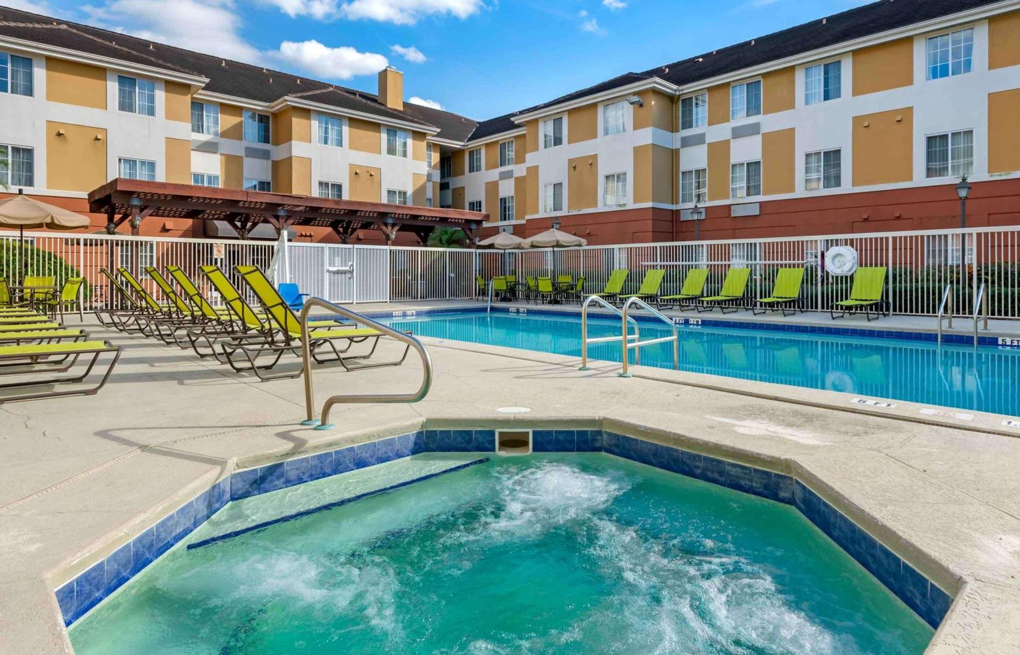Extended Stay America Suites - Orlando - Convention Center - Universal Blvd Williamsburg Bagian luar foto